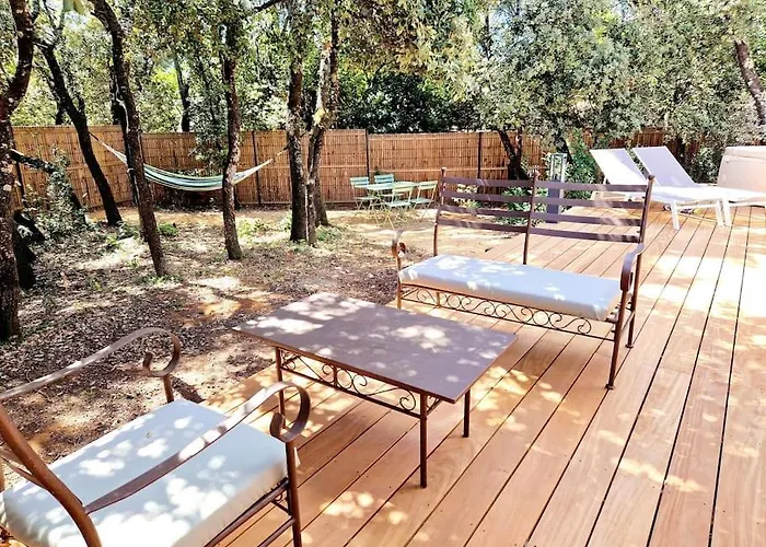 Avec Jacuzzi Ferienhaus Nîmes